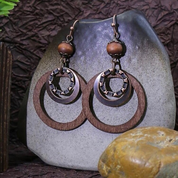 LLK Jewelry - LAST PAIR: Women’s round ring stylish drop dangle earrings